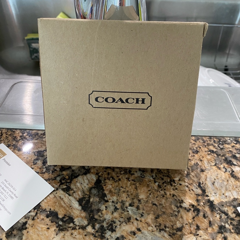 Coach mini coin purse - Picture 8 of 8